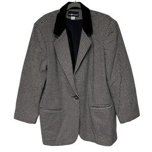 {Sag Harbor} Vintage Houndstooth Velvet Collar Wool Blend Blazer Suit Coat